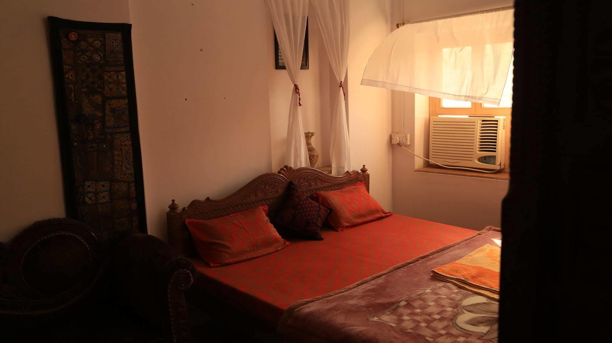 Arya Haveli Hotel Jaisalmer Buitenkant foto